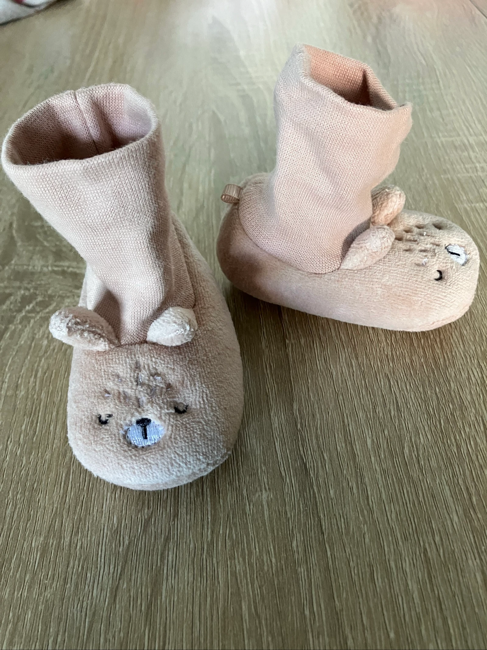 Chaussons bébé fille 